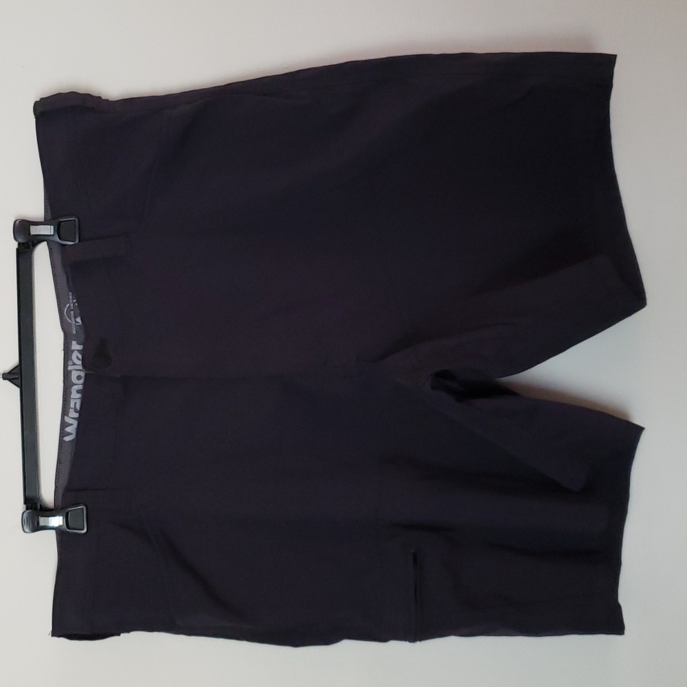 Wrangler shorts, outdoor series, black, stretch, men's waist size 40